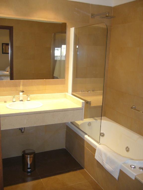 Hotel 646