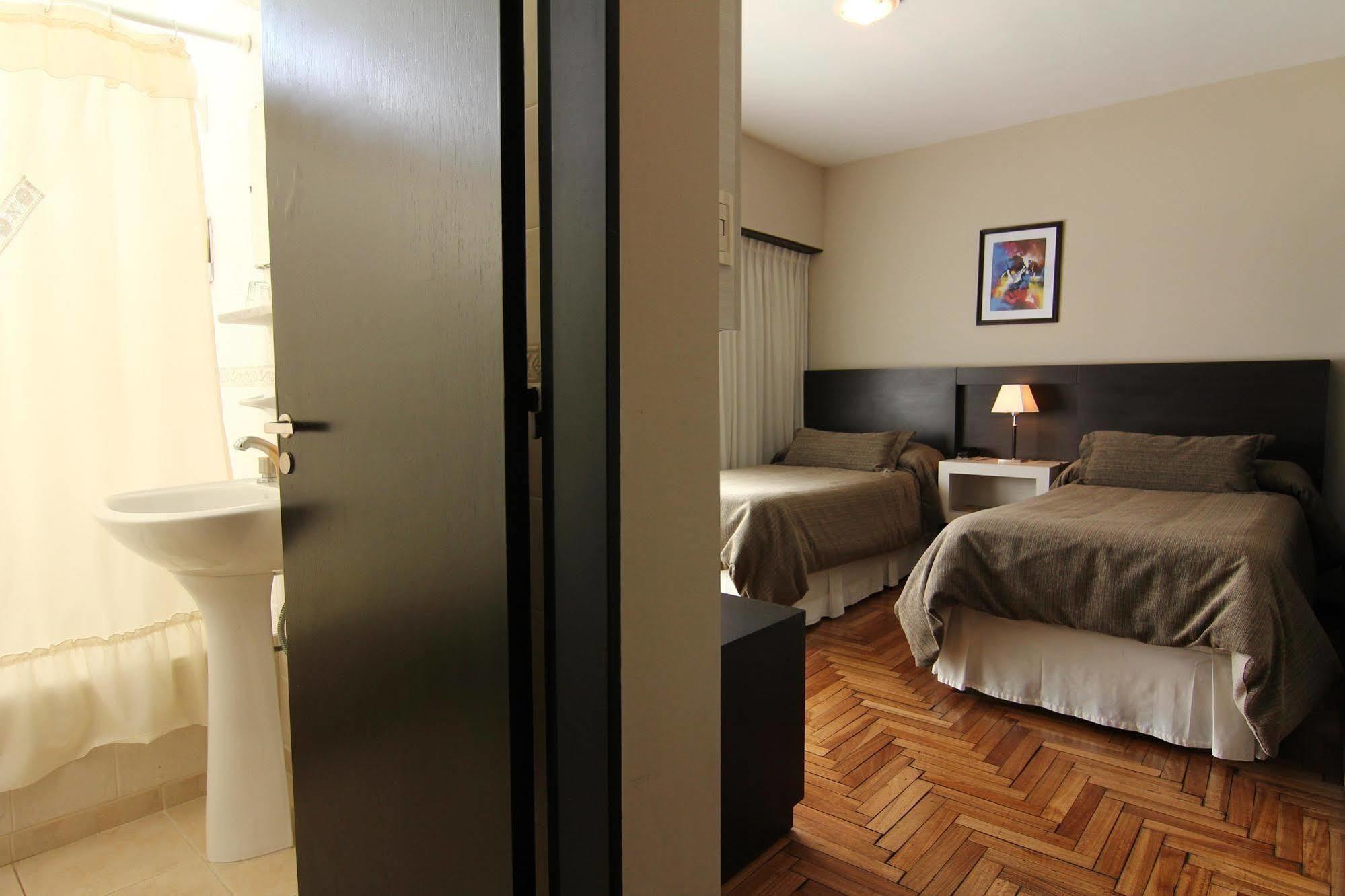 646 Hotel